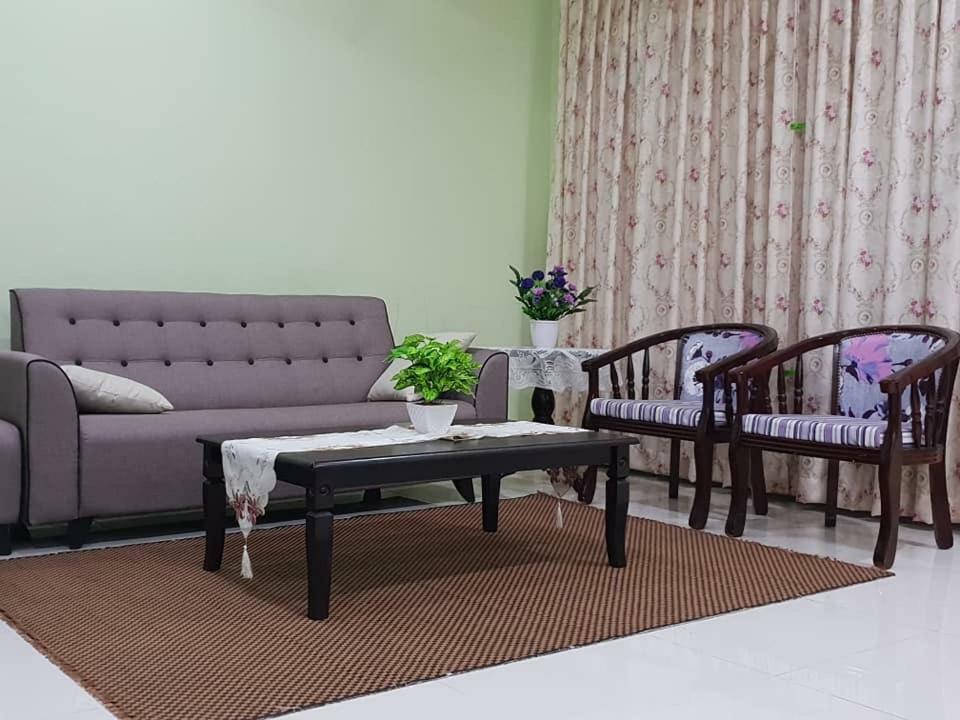 Islamic Homestay Сунгай Петани Екстериор снимка