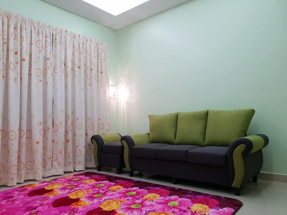 Islamic Homestay Сунгай Петани Екстериор снимка